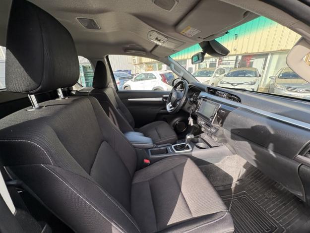 TOYOTA Hilux 2.8 D-4D X-TRA Héritage 4WD AUTO  