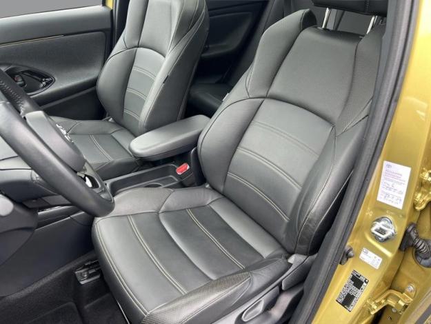 TOYOTA Yaris Cross 1.5 116H PREMIERE AWD    