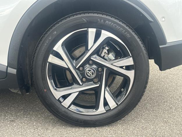 TOYOTA C-HR 122h Collection  