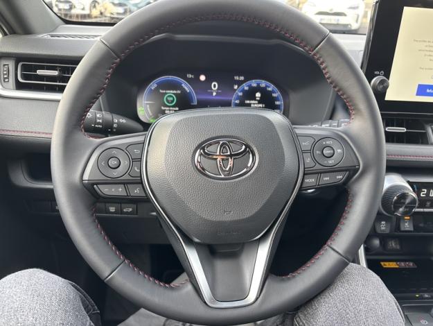 TOYOTA RAV4 PHEV AWD Design Business PHEV  