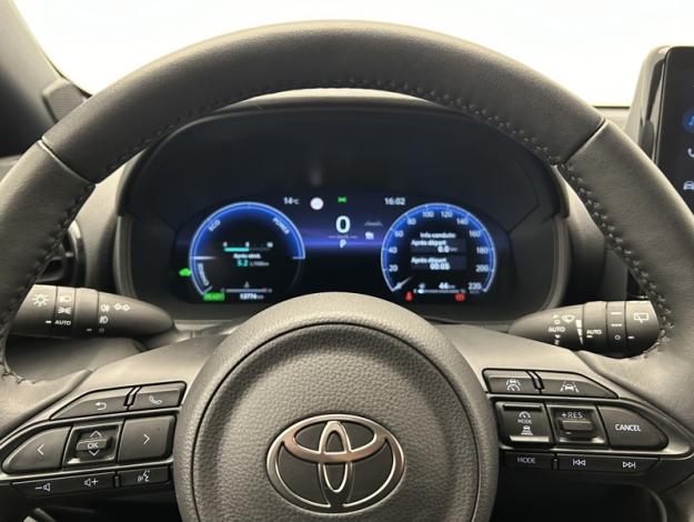 TOYOTA Yaris 130h Collection  