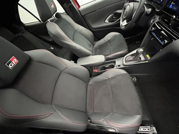 TOYOTA Yaris Cross 130H GR SPORT Toit Pano  