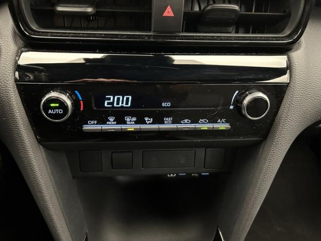 TOYOTA Yaris Cross 116H DESIGN  