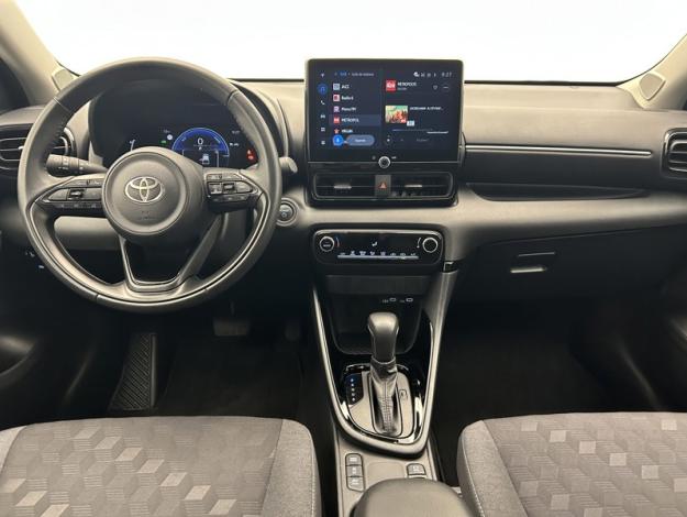 TOYOTA Yaris 116h Design Pack  