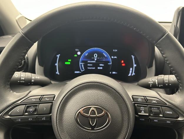 TOYOTA Yaris 116h Design Pack  