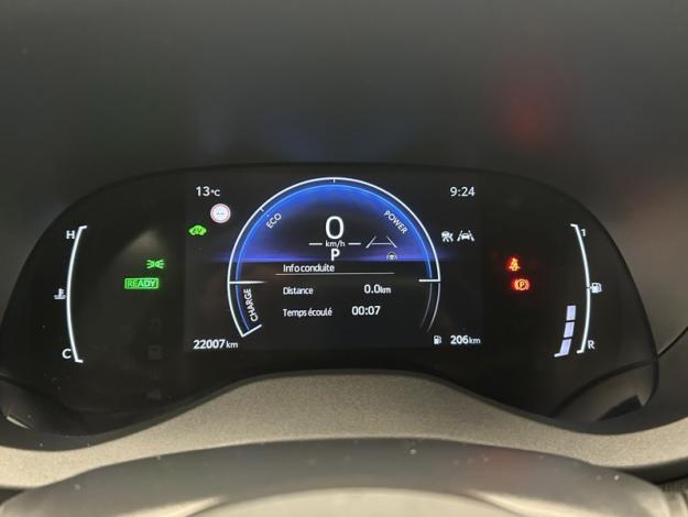 TOYOTA Yaris 116h Design Pack  