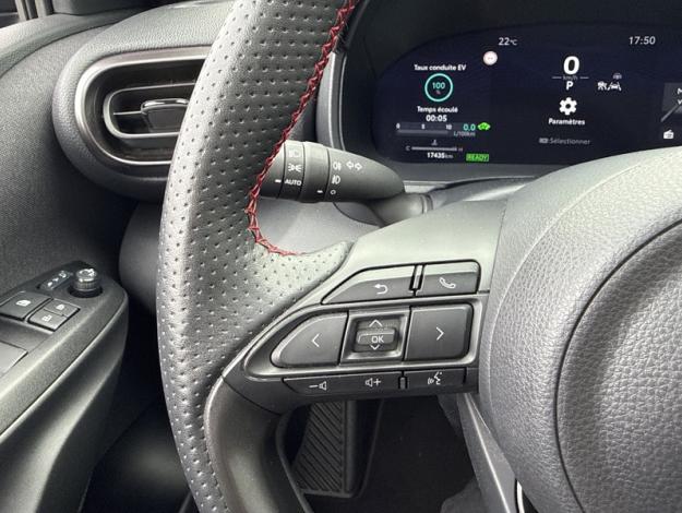 TOYOTA Yaris 130h GR SPORT  