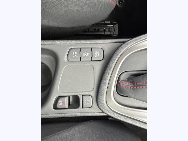 TOYOTA Yaris 130h GR SPORT  