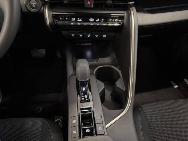 TOYOTA C-HR 2.0 PHEV 225 Collection  C HR PHEV NG HYBRIDE RECHARGEABLE 225 COLLECPACK&P