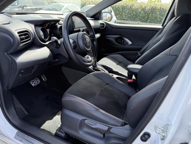 TOYOTA Yaris Hybride 116h GR SPORT  