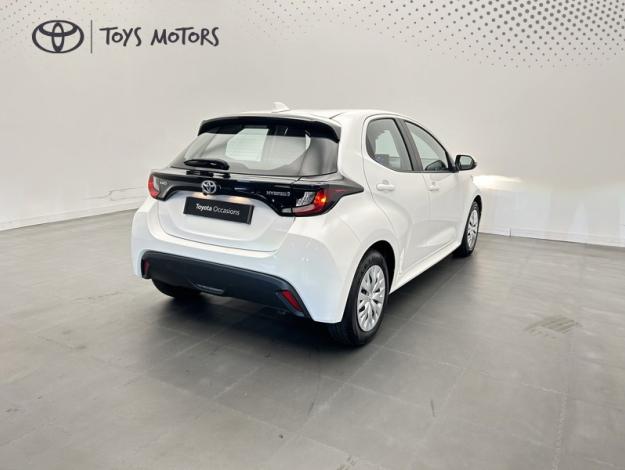 TOYOTA Yaris 116h Dynamic Business   