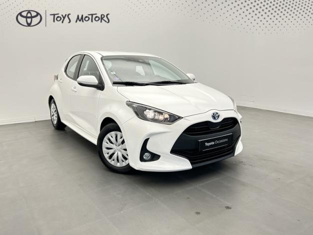 TOYOTA Yaris 116h Dynamic Business   