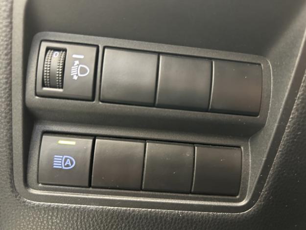 TOYOTA Yaris 116h Dynamic Business   