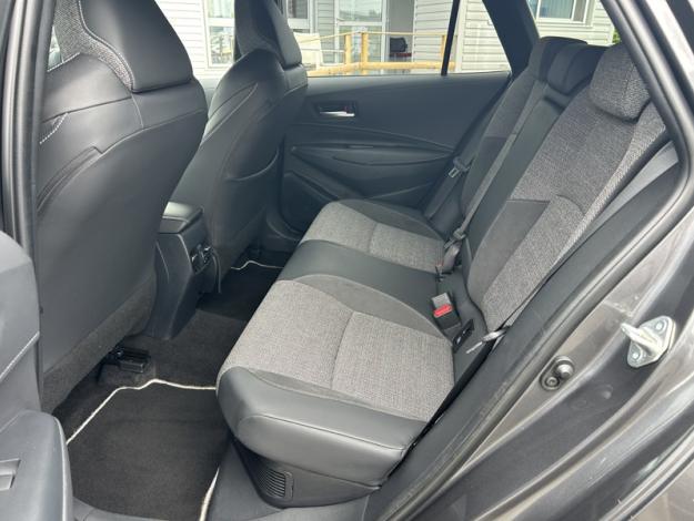 TOYOTA Corolla Touring Sports Hybride 1.8L 140h Design MY25  