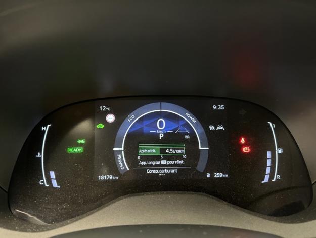 TOYOTA Yaris Cross 1.5 HYBRID 130H DESIGN   