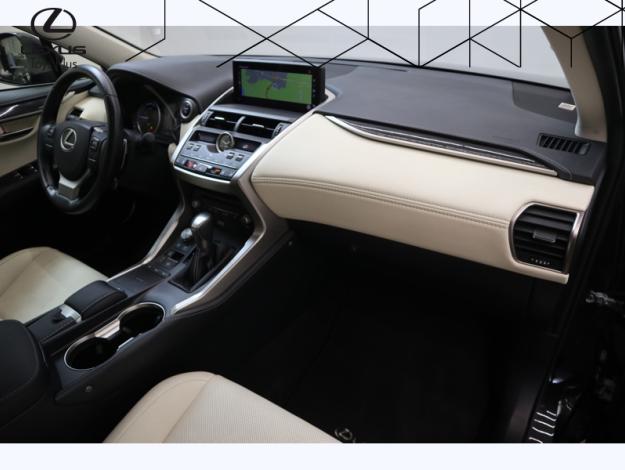 LEXUS NX 2.5 300H Executive Innovation 4WD   
