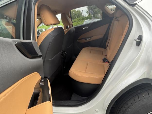 LEXUS NX 450H+ 4WD Luxe  