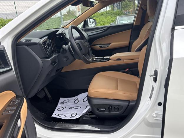 LEXUS NX 450H+ 4WD Luxe  