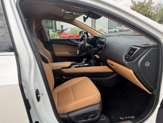 LEXUS NX 450H+ 4WD Luxe  