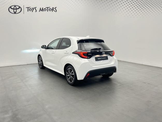 TOYOTA Yaris 116h Design  
