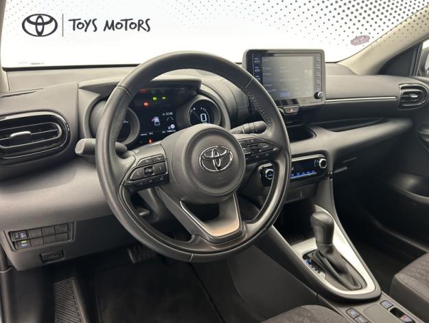 TOYOTA Yaris 116h Design  