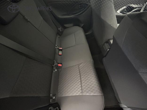 TOYOTA Yaris 116h Design  