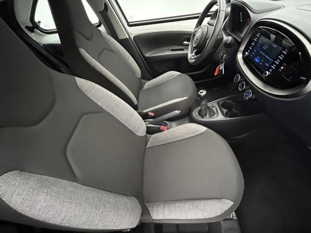 TOYOTA Aygo X 1.0 VVT-i 72 Dynamic  