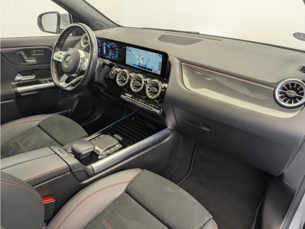 MERCEDES-BENZ GLA 250 e AMG Line  