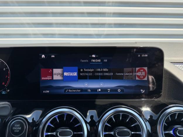 MERCEDES-BENZ GLA 180 AMG Line  