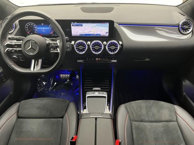 MERCEDES-BENZ GLA 200 d AMG Line  