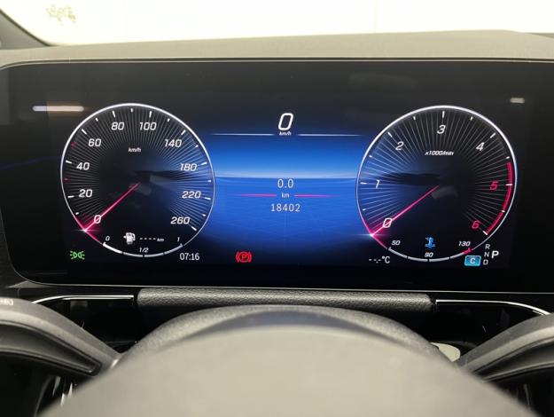MERCEDES-BENZ GLA 200 d AMG Line  