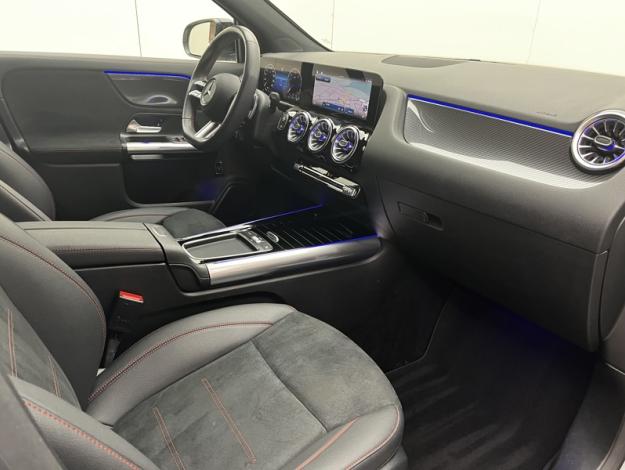 MERCEDES-BENZ GLA 200 d AMG Line  