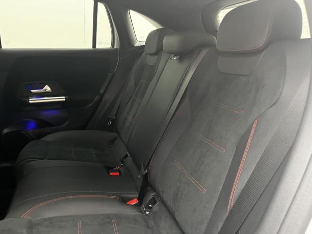 MERCEDES-BENZ GLA 200 d AMG Line  