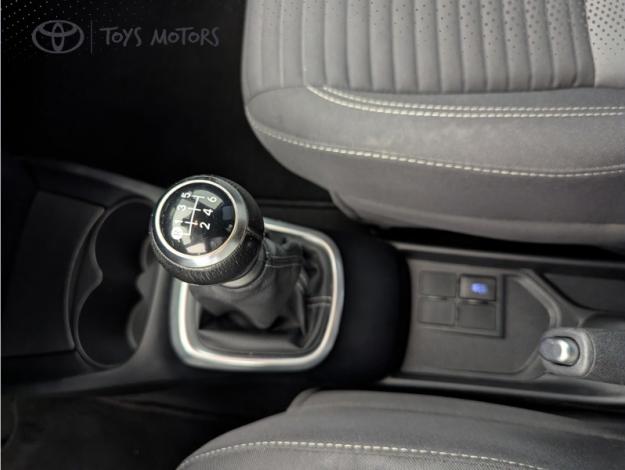 TOYOTA Yaris 110 VVT-i Design  