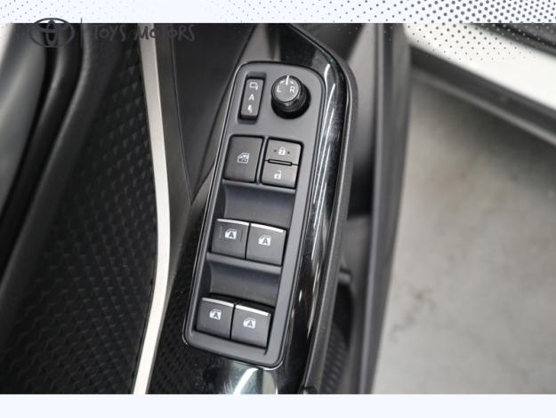 TOYOTA C-HR 122h Graphic RC18  