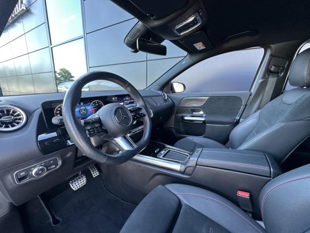 MERCEDES-BENZ GLA 200 d AMG Line  