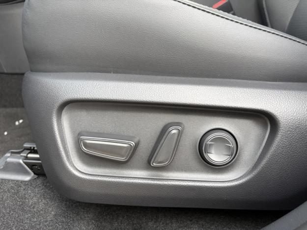 TOYOTA RAV4 Hybride 2WD 185ch Lounge NG  RAV4 HYBRID 183CH 2WD LOUNGE 