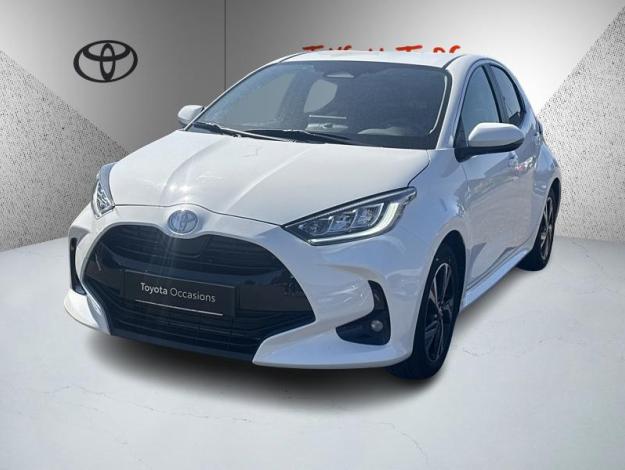 TOYOTA Yaris 116h Design  