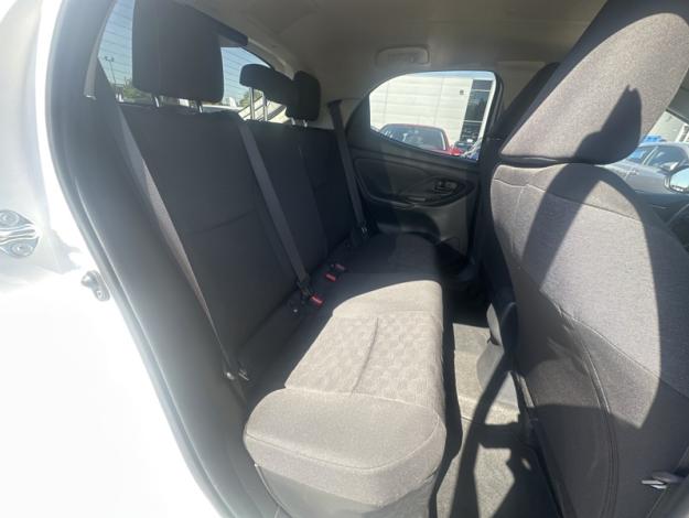 TOYOTA Yaris 116h Design  