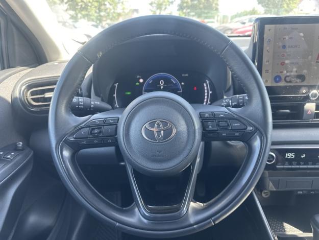 TOYOTA Yaris 116h Design  