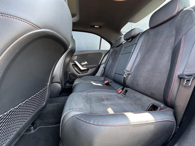MERCEDES-BENZ Classe A 200 d Berline AMG Line  
