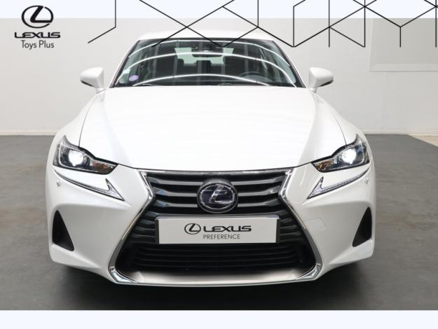 LEXUS IS 300h  