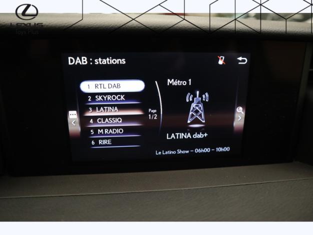 LEXUS IS 300h  