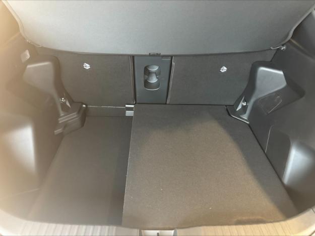 TOYOTA Yaris Cross Hybrid 2WD Design   