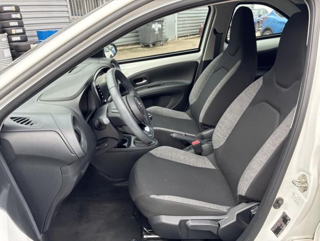 TOYOTA Aygo X 1.0 VVT-i 72 Dynamic   