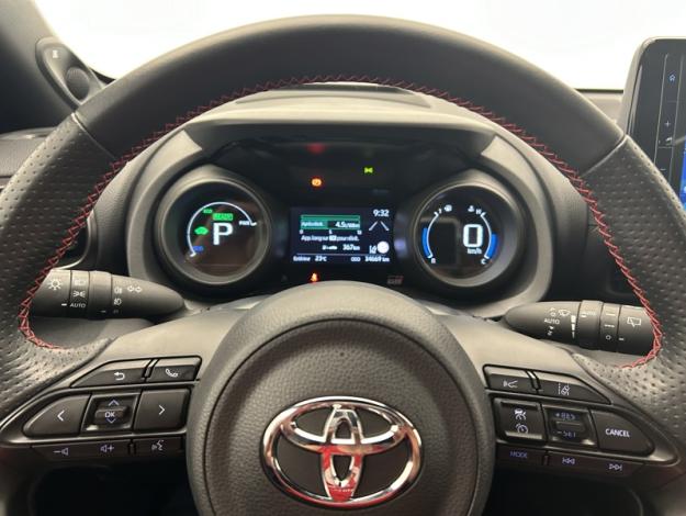 TOYOTA Yaris 116h GR SPORT  