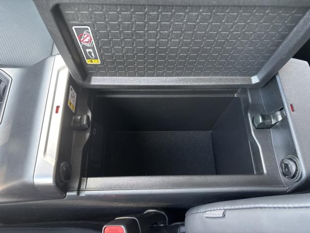 TOYOTA RAV4 Hybride 2WD 185ch Lounge NG  RAV4 HYBRID 183CH 2WD LOUNGE