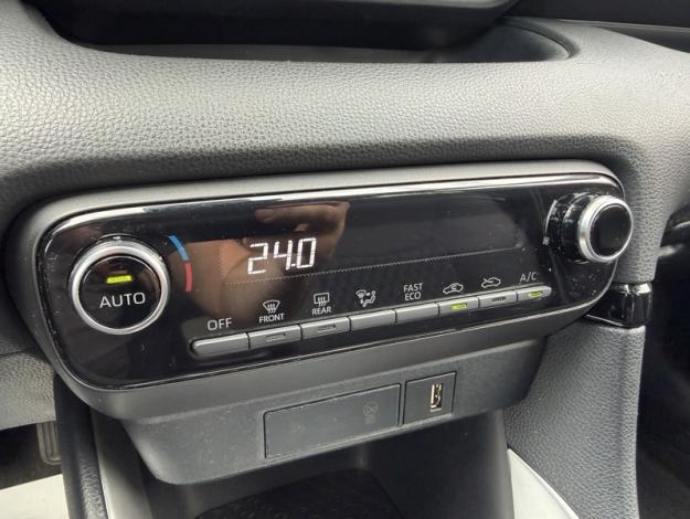 TOYOTA Yaris Hybride 116h France  
