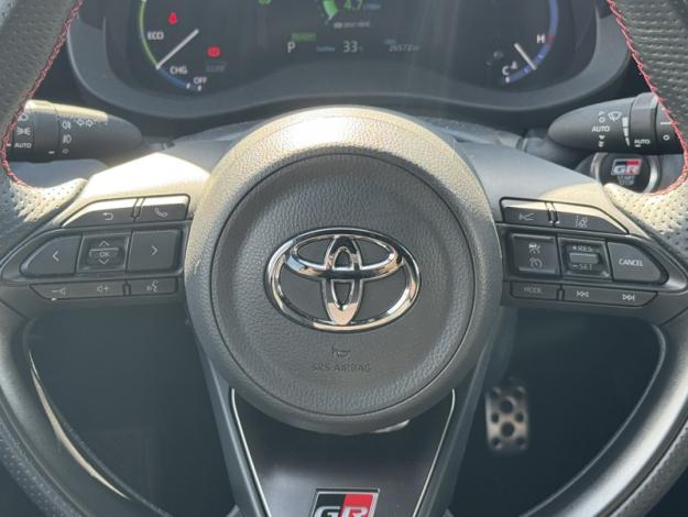 TOYOTA Yaris Cross 1.5 HYBRID 116H GR SPORT AUTO  