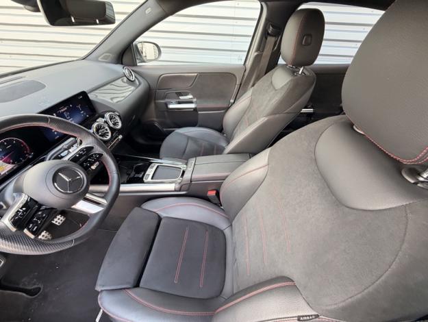 MERCEDES-BENZ GLA 200 d AMG Line  